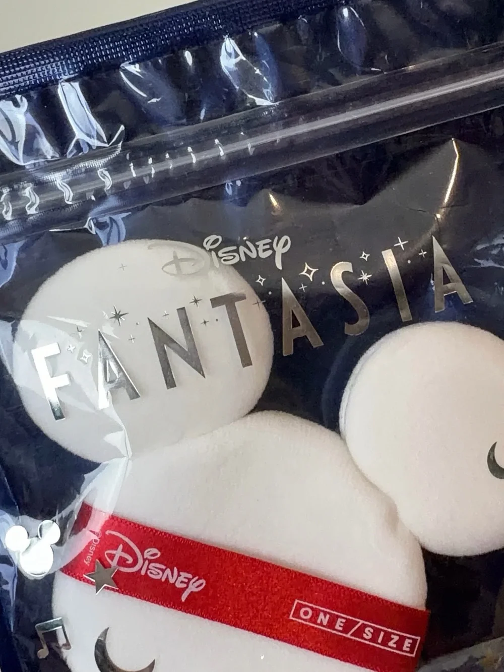 One/Size x Disney Fantasia White Ultimate Mickey Mouse Makeup Puff